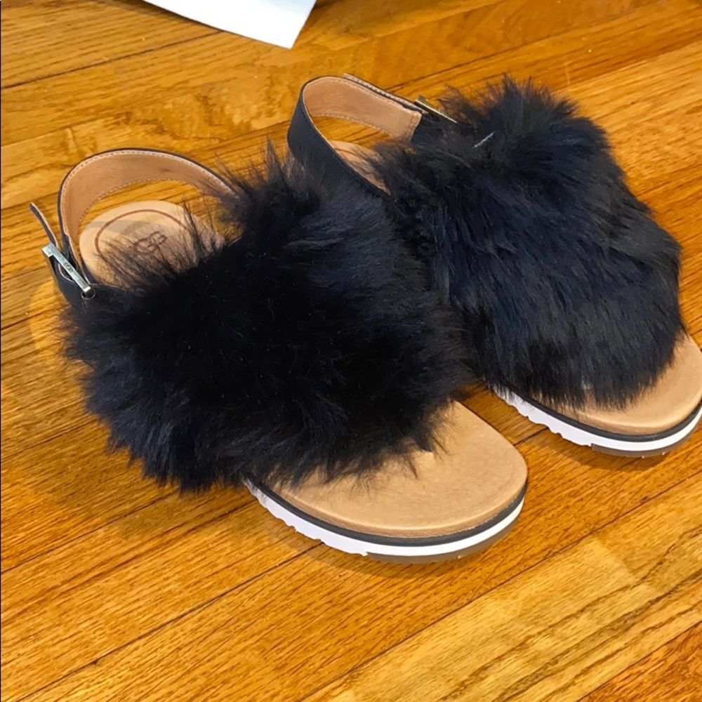 Brand new women’s UGG sandal